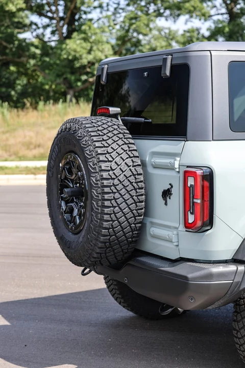 2021 Ford Bronco 6th Gen - Image 14 of 31