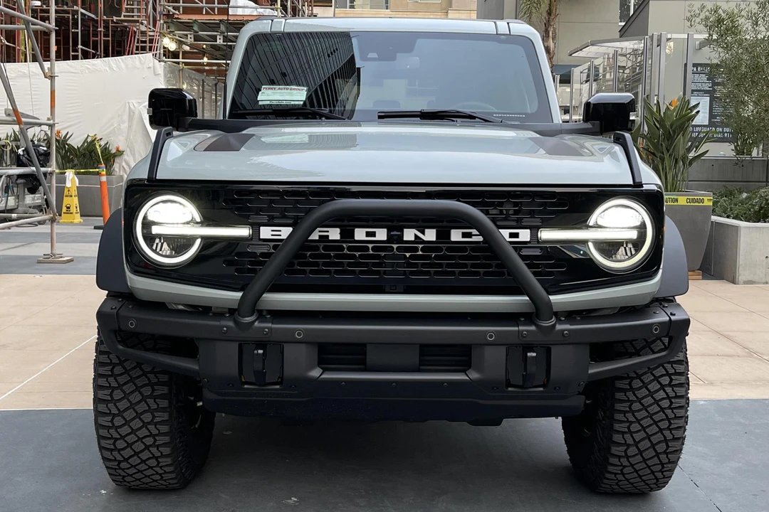 2021 Ford Bronco 6th Gen - Image 2 of 11