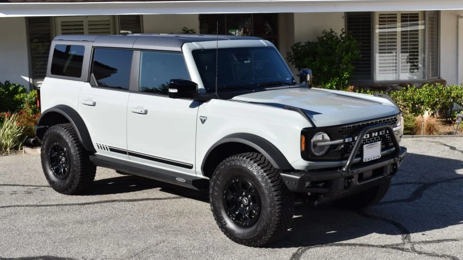 2021 Ford Bronco 6th Gen - Image 16 of 31