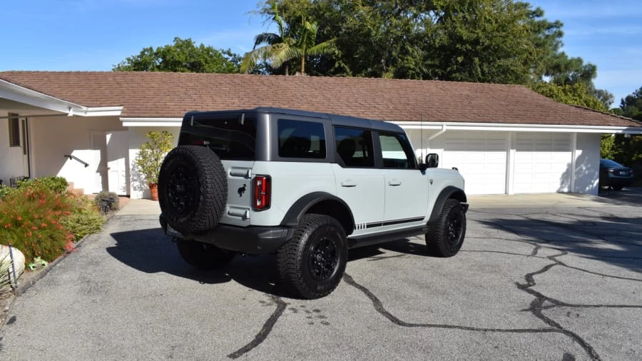 2021 Ford Bronco 6th Gen - Image 17 of 31