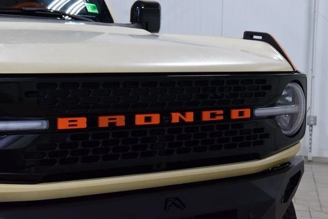 2021 Ford Bronco 6th Gen - Image 9 of 21