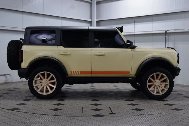 2021 Ford Bronco 6th Gen - Image 8 of 21