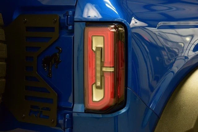 2021 Ford Bronco 6th Gen - Image 15 of 31