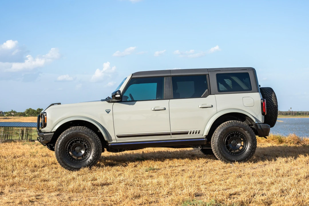 2021 Ford Bronco 6th Gen - Image 9 of 31