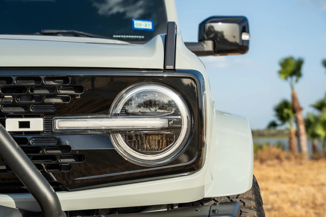 2021 Ford Bronco 6th Gen - Image 14 of 31