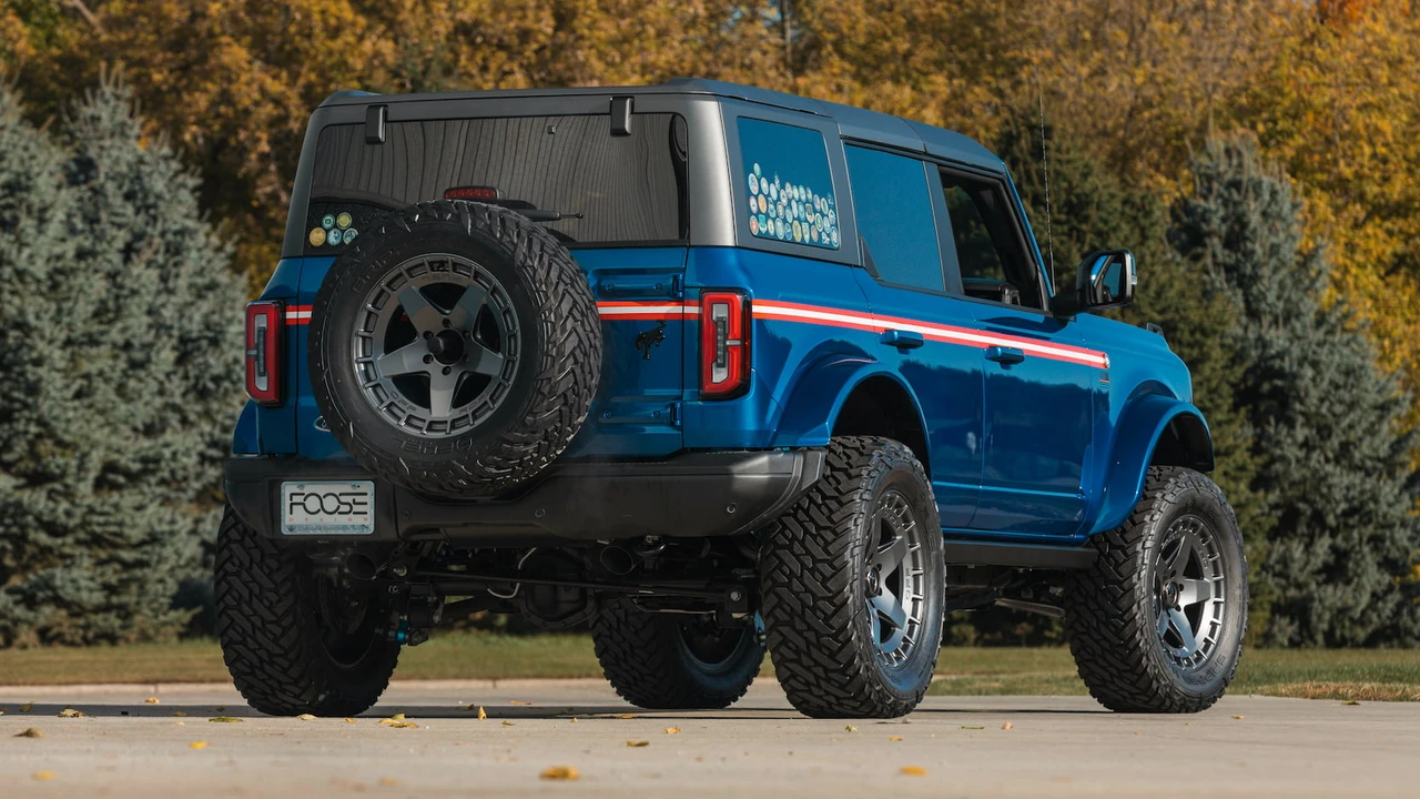 2021 Ford Bronco 6th Gen - Image 3 of 26