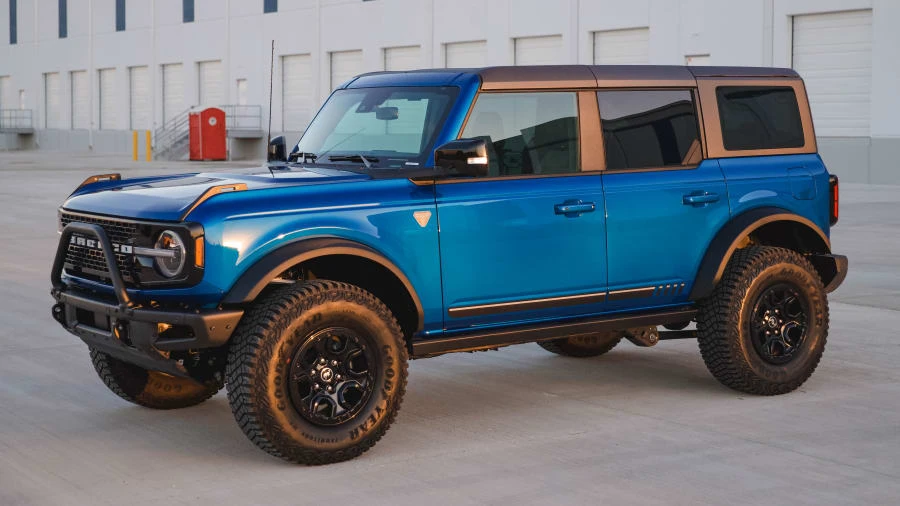 2021 Ford Bronco 6th Gen - Image 15 of 17