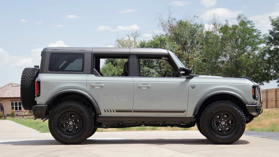 2021 Ford Bronco 6th Gen - Image 2 of 24