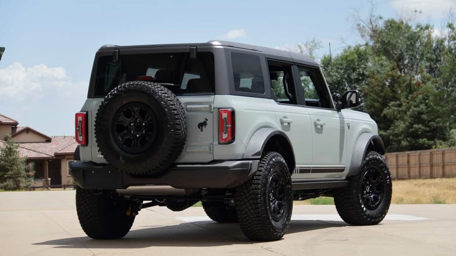 2021 Ford Bronco 6th Gen - Image 3 of 24