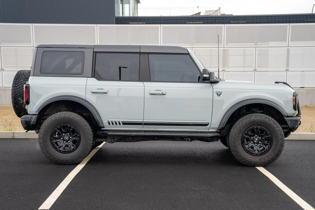 2021 Ford Bronco 6th Gen - Image 3 of 31