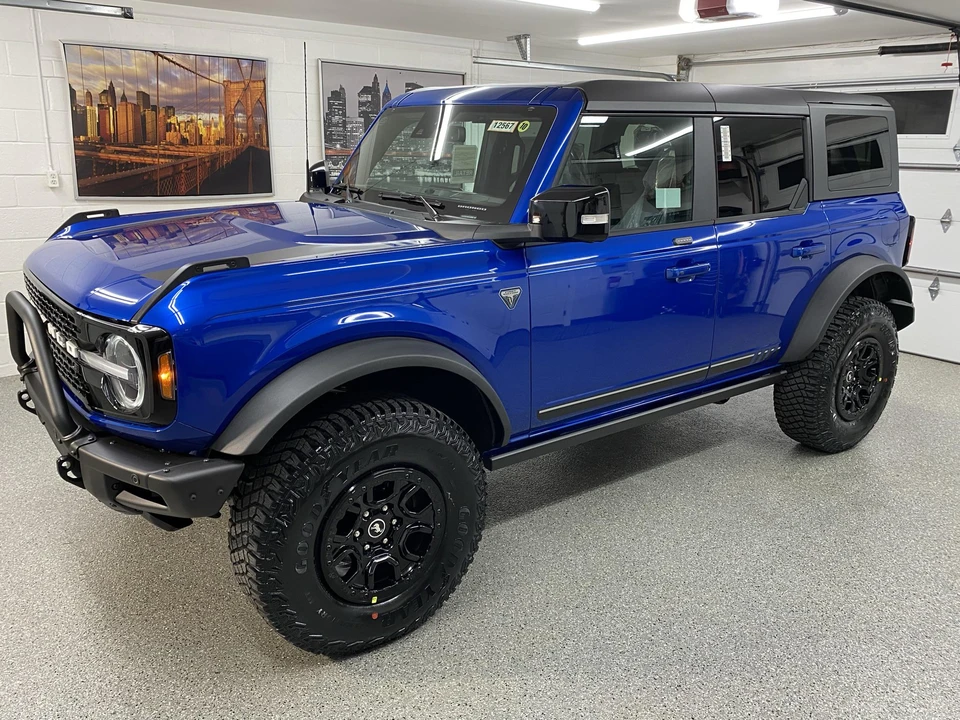 2021 Ford Bronco 6th Gen - Image 15 of 31