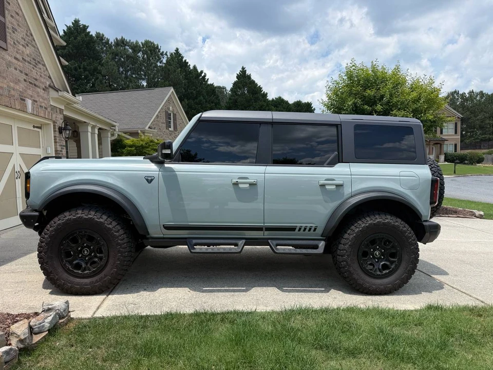 2021 Ford Bronco 6th Gen - Image 2 of 11