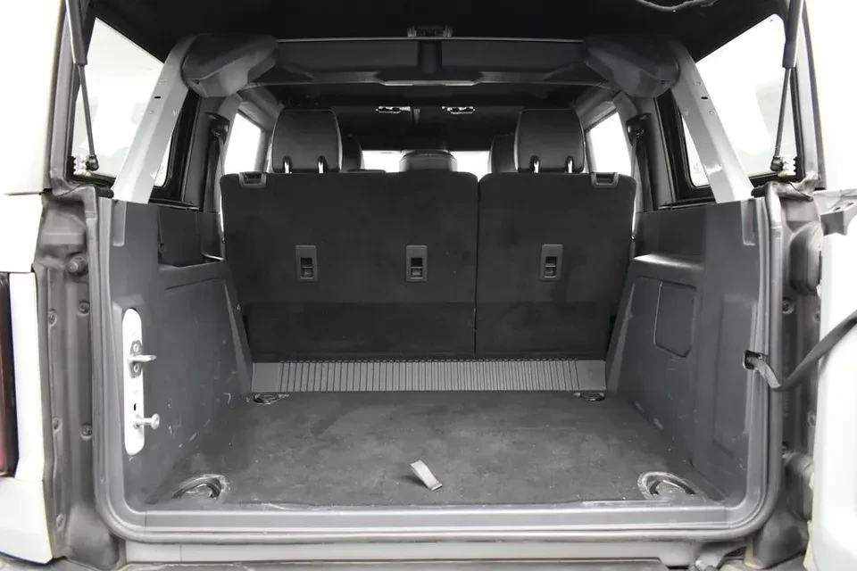 2021 Ford Bronco 6th Gen - Image 4 of 11