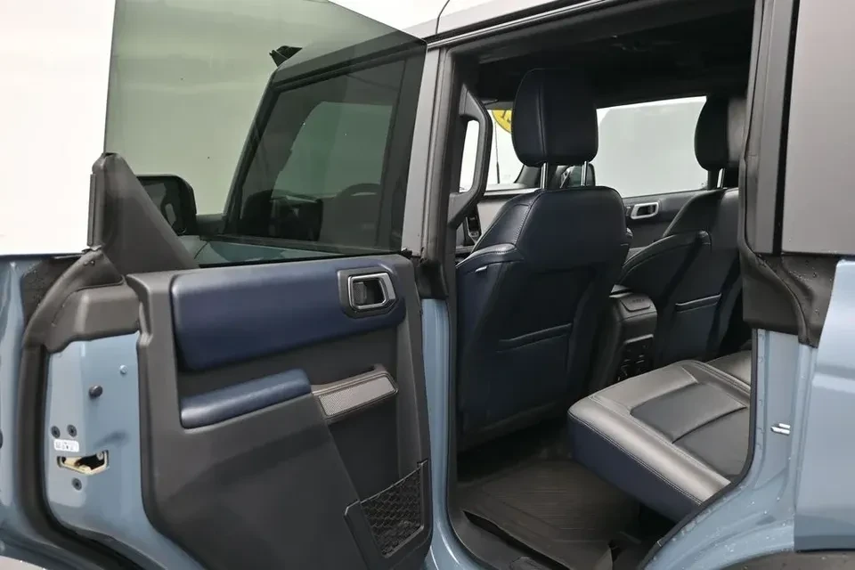 2021 Ford Bronco 6th Gen - Image 6 of 8