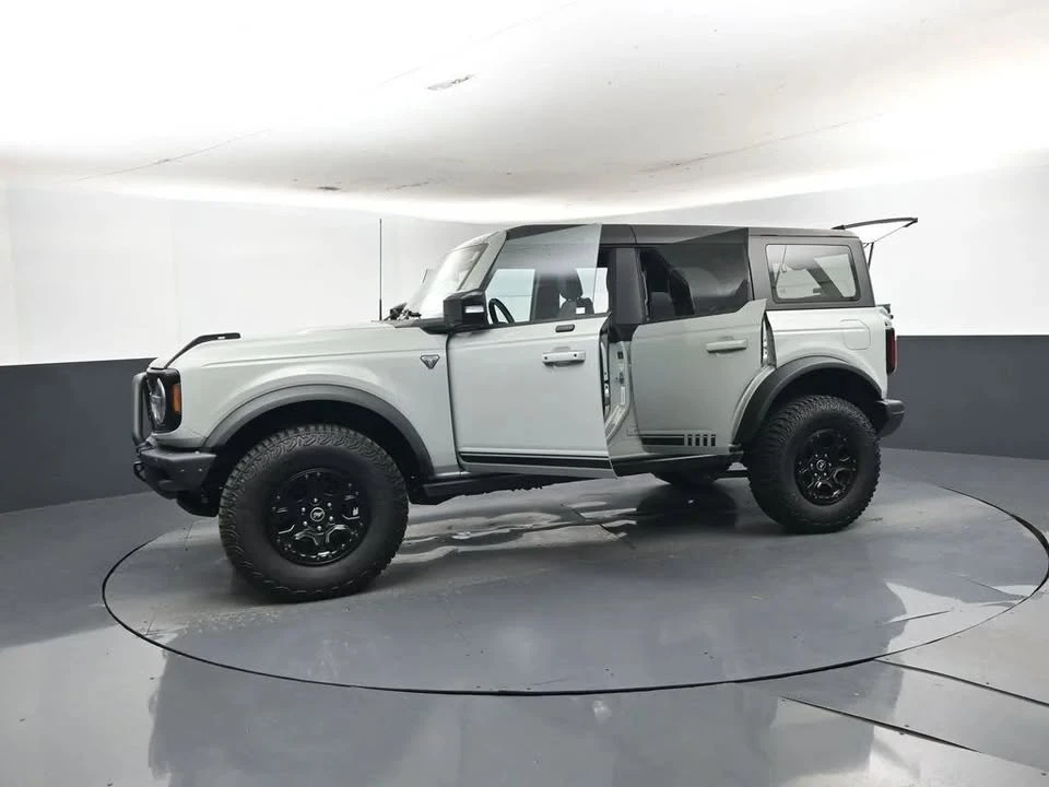 2021 Ford Bronco 6th Gen - Image 6 of 12