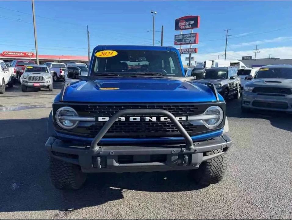 2021 Ford Bronco 6th Gen - Image 4 of 12