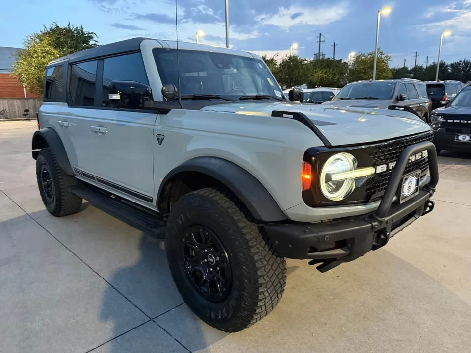 2021 Ford Bronco 6th Gen - Image 3 of 15