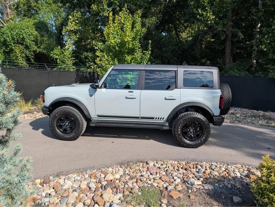 2021 Ford Bronco 6th Gen - Image 2 of 20