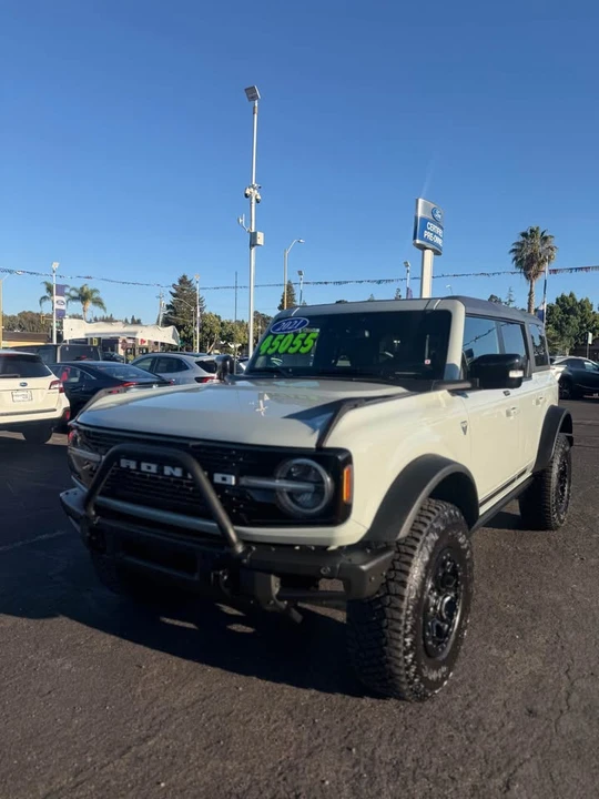 2021 Ford Bronco 6th Gen - Image 2 of 13