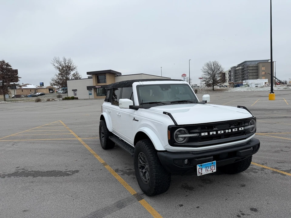 2021 Ford Bronco 6th Gen - Image 15 of 19