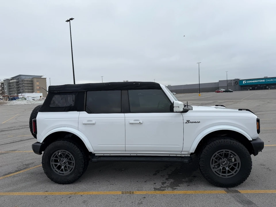 2021 Ford Bronco 6th Gen - Image 14 of 19