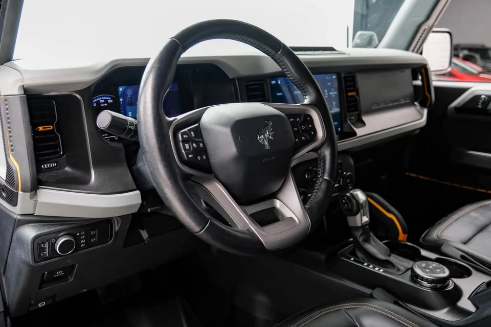 2021 Ford Bronco 6th Gen - Image 2 of 20