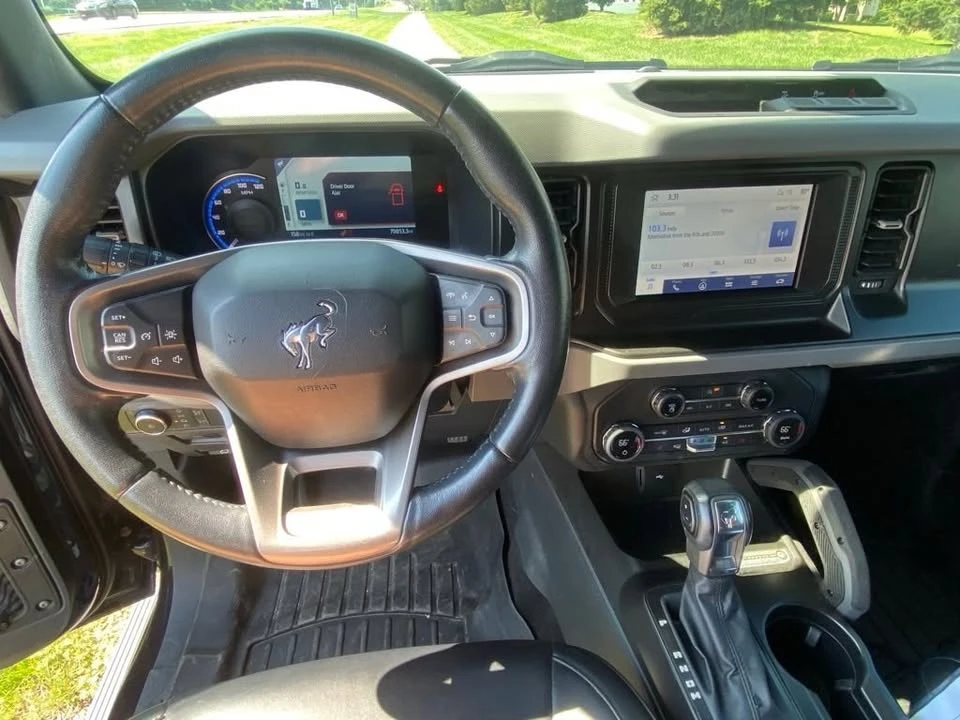 2021 Ford Bronco 6th Gen - Image 10 of 12
