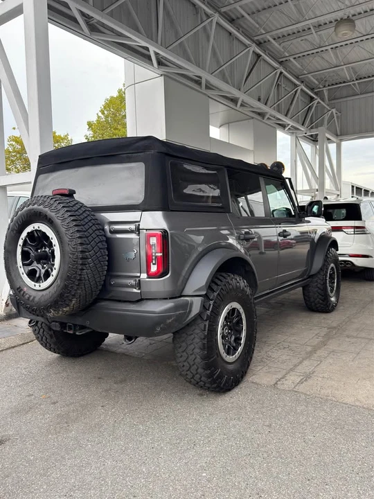 2021 Ford Bronco 6th Gen - Image 6 of 12