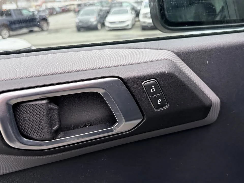 2021 Ford Bronco 6th Gen - Image 3 of 10