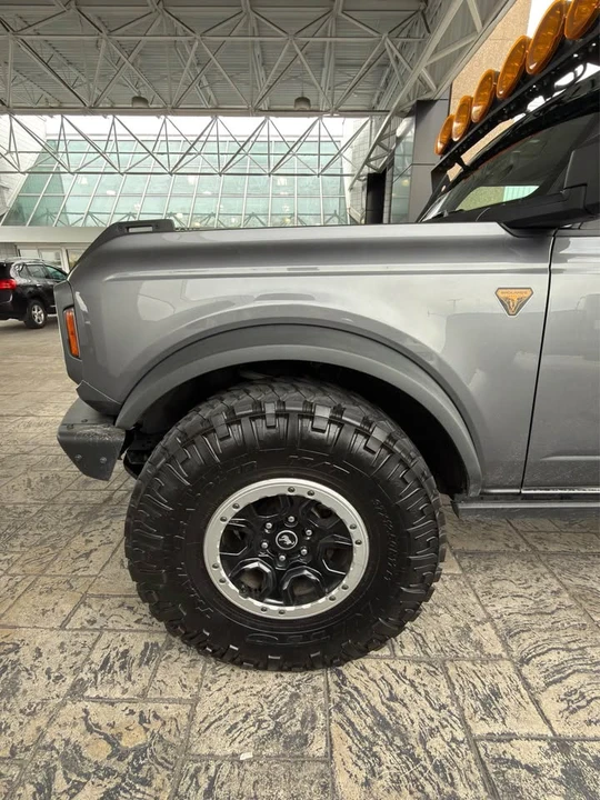 2021 Ford Bronco 6th Gen - Image 3 of 12