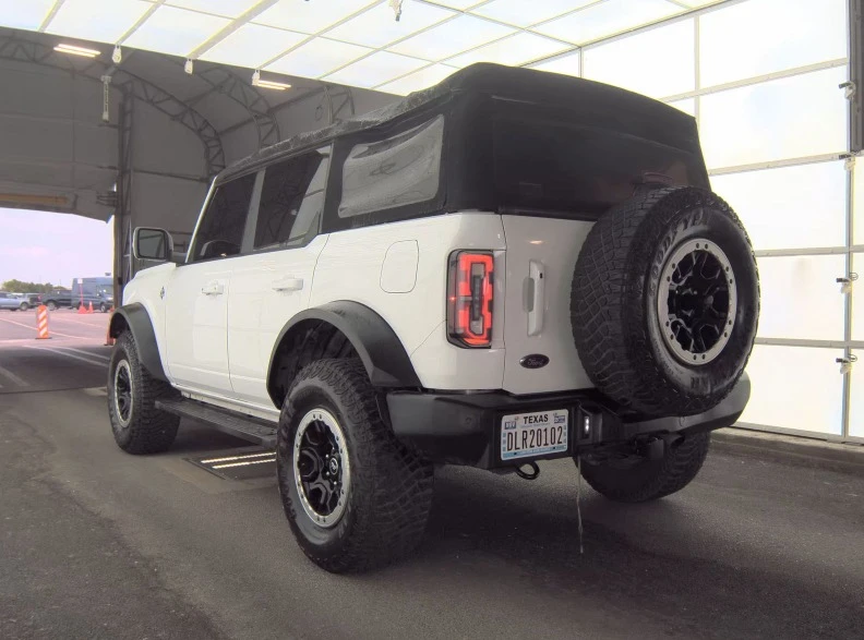 2021 Ford Bronco 6th Gen - Image 4 of 20