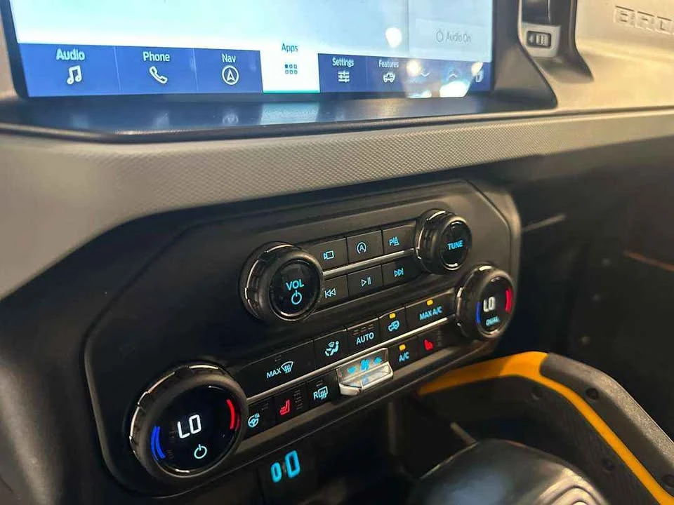 2021 Ford Bronco 6th Gen - Image 16 of 19