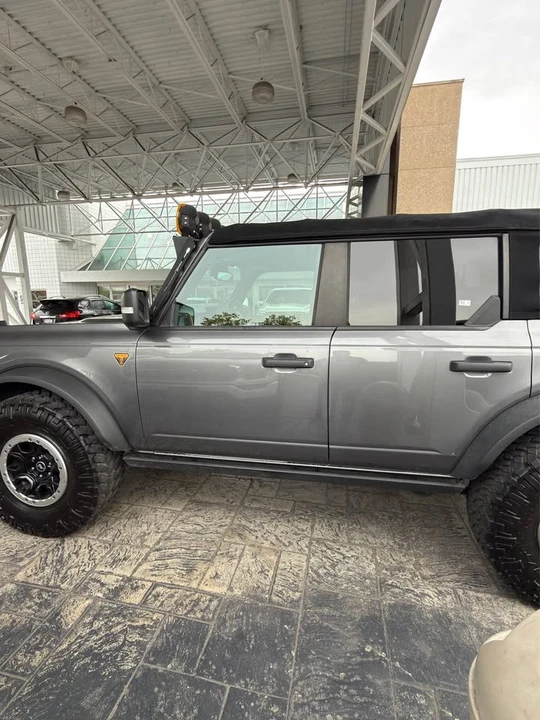 2021 Ford Bronco 6th Gen - Image 2 of 12