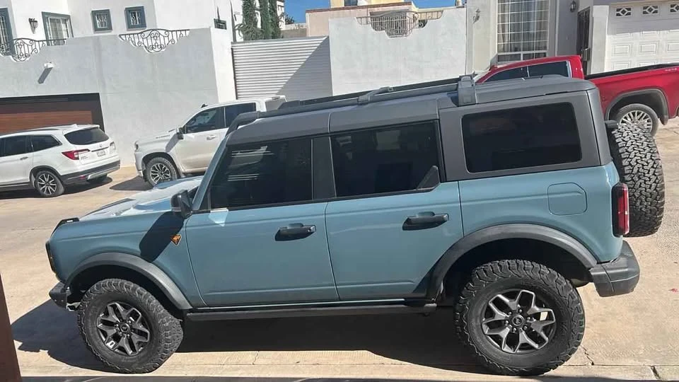 2021 Ford Bronco 6th Gen - Image 3 of 5