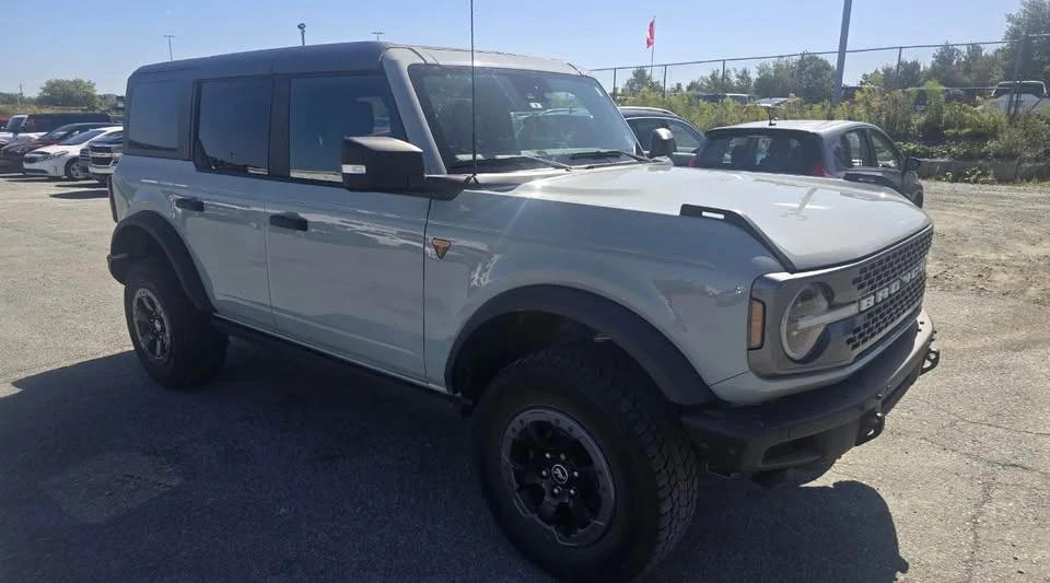 2021 Ford Bronco 6th Gen - Image 3 of 10