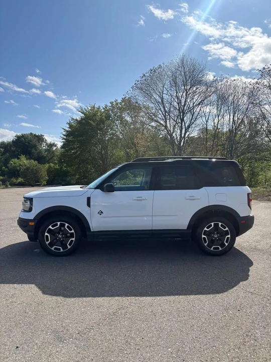 2021 Ford Bronco 6th Gen - Image 4 of 16