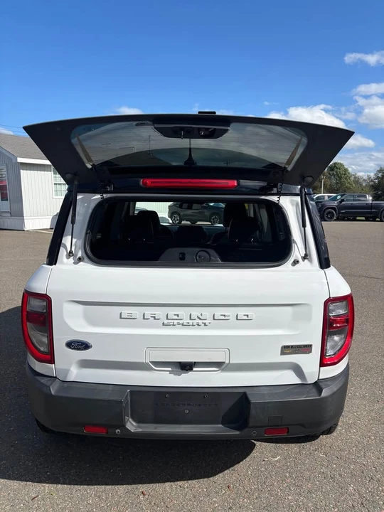 2021 Ford Bronco 6th Gen - Image 8 of 16
