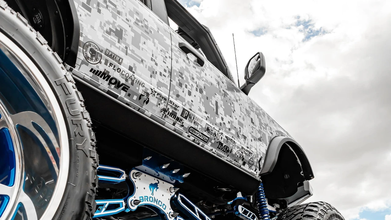 2021 Ford Bronco 6th Gen - Image 15 of 21