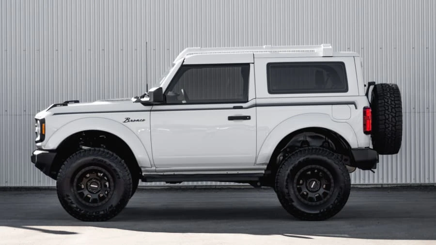 2021 Ford Bronco 6th Gen - Image 2 of 11