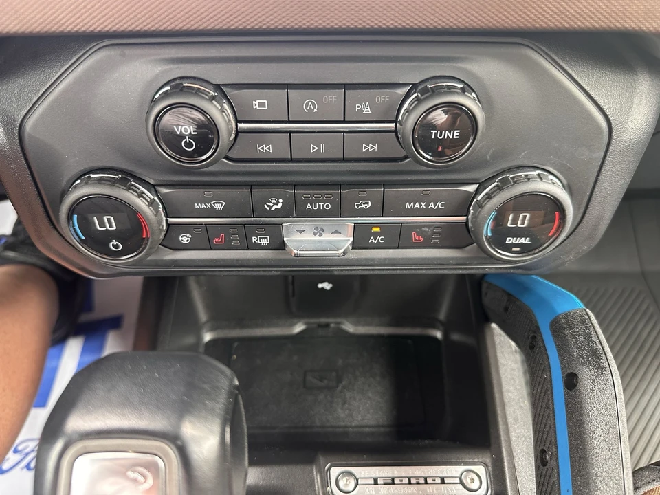 2021 Ford Bronco 6th Gen - Image 24 of 29
