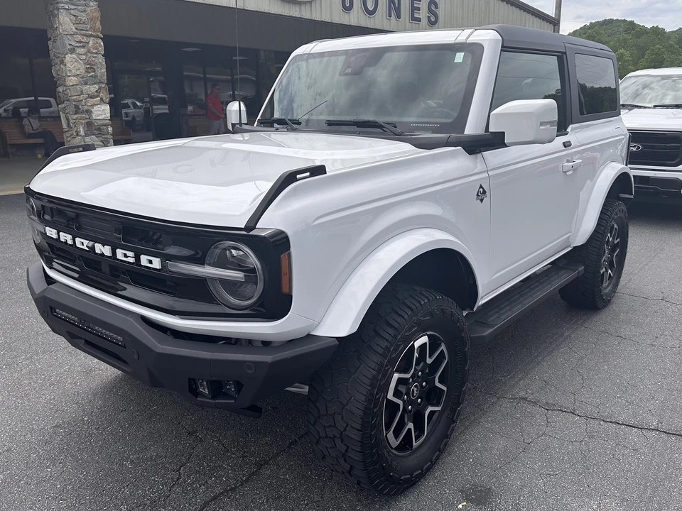 2021 Ford Bronco 6th Gen - Image 2 of 29
