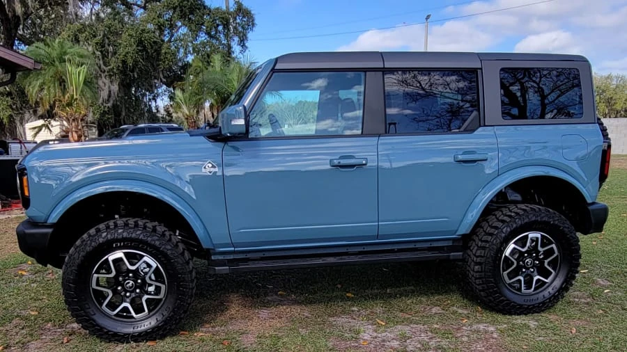 2021 Ford Bronco 6th Gen - Image 2 of 31