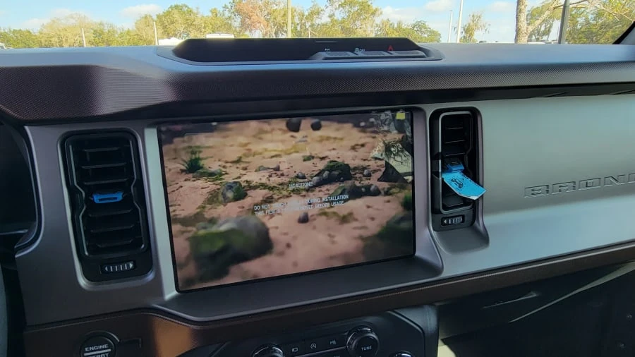 2021 Ford Bronco 6th Gen - Image 24 of 31