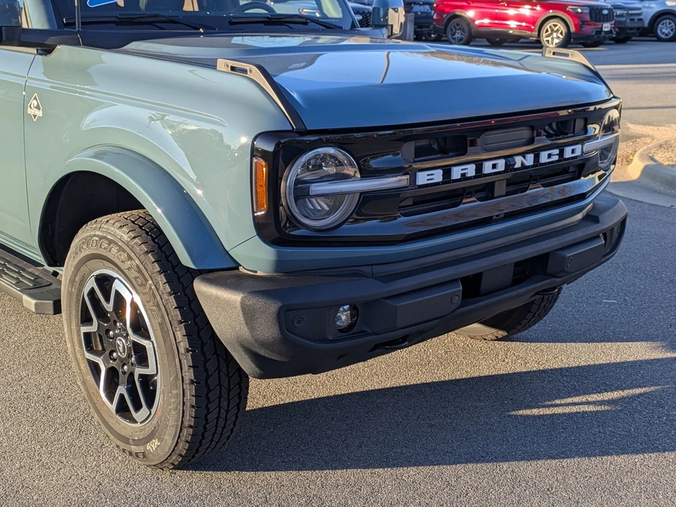 2021 Ford Bronco 6th Gen - Image 10 of 21