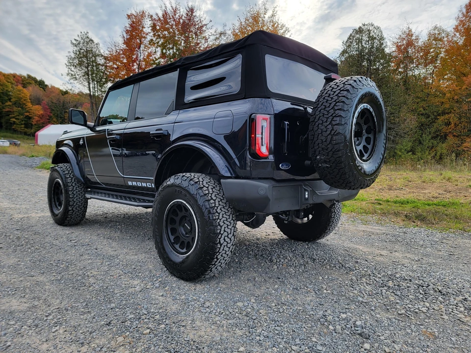 2021 Ford Bronco 6th Gen - Image 10 of 31