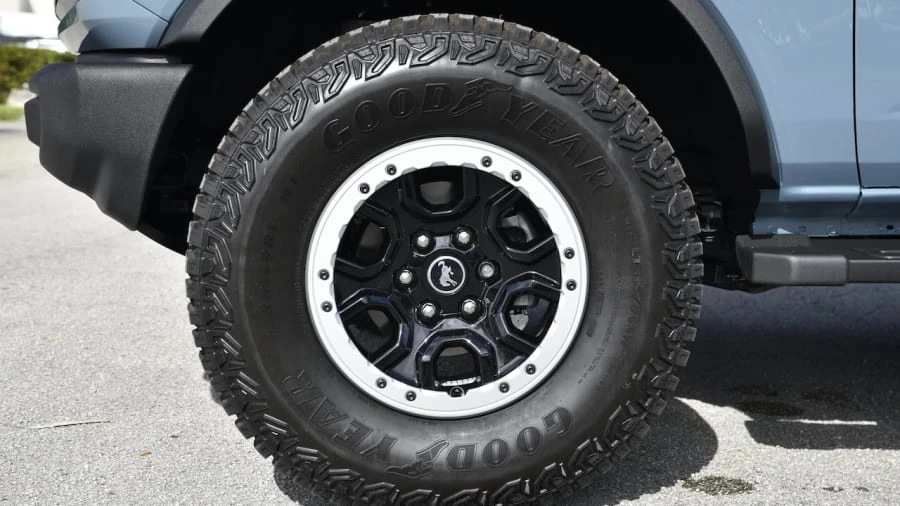 2021 Ford Bronco 6th Gen - Image 15 of 20
