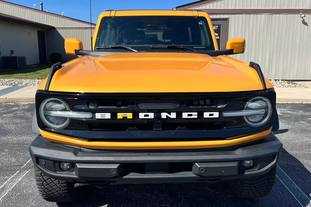 2021 Ford Bronco 6th Gen - Image 2 of 31