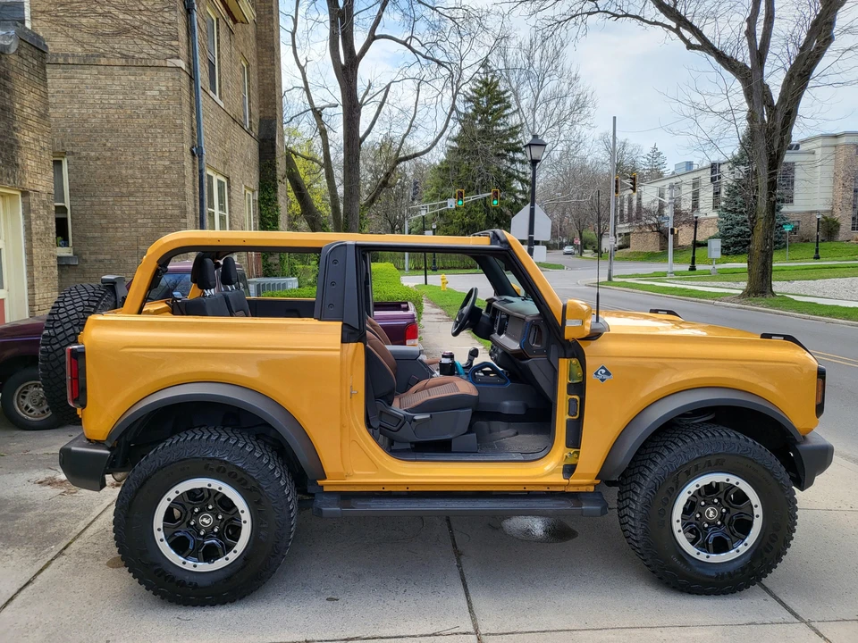 2021 Ford Bronco 6th Gen - Image 15 of 31