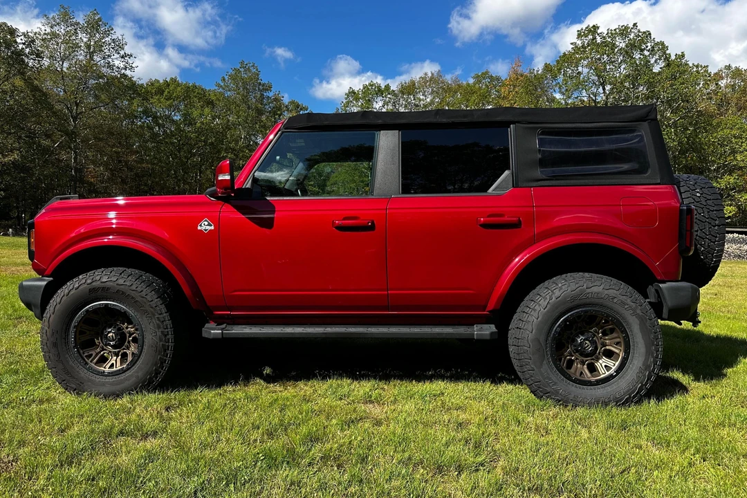 2021 Ford Bronco 6th Gen - Image 4 of 31