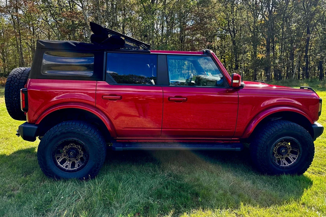 2021 Ford Bronco 6th Gen - Image 16 of 31